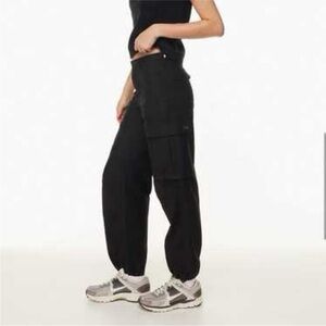 EUC TNA Black “Supply” Cargo Pants Size 4